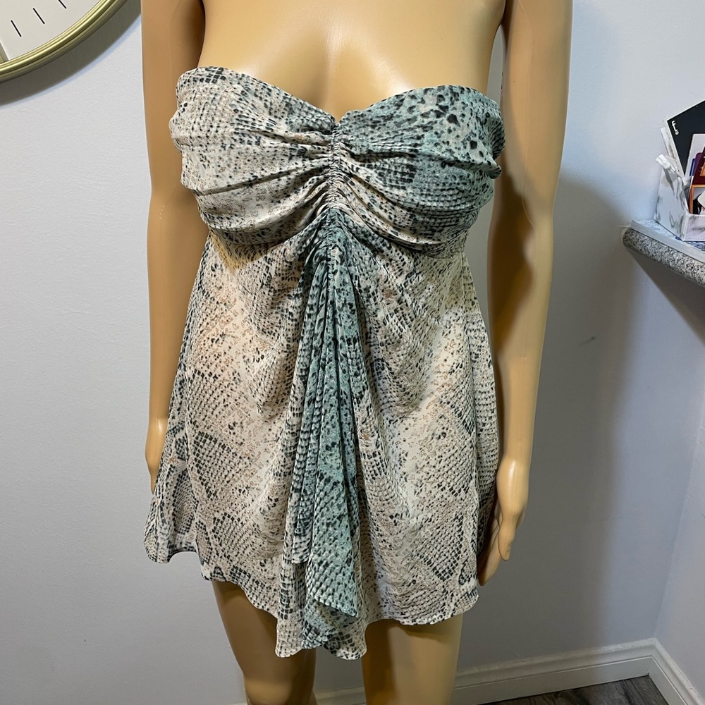 moda international flowy bra top 36B